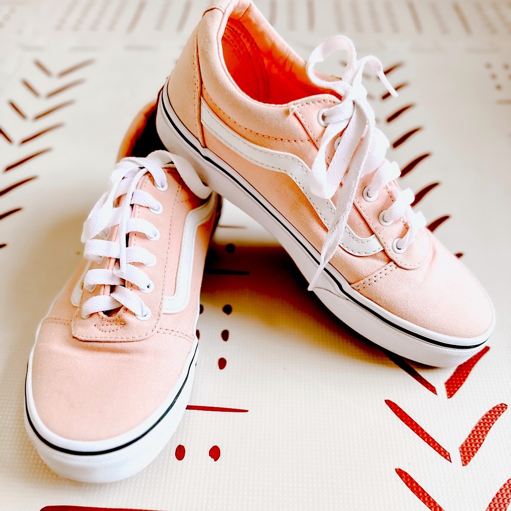 Gender neutral peach vans youth 3